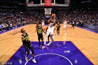 姆斯曾在骑 姆斯曾在骑