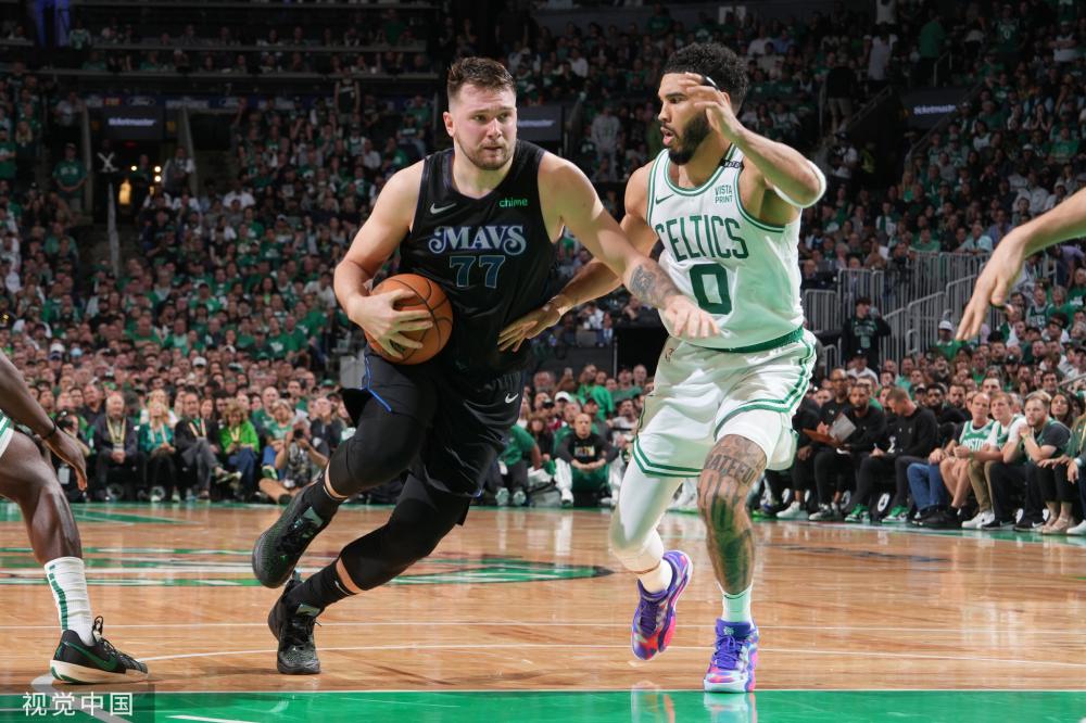 为全队赢得 为全队赢得